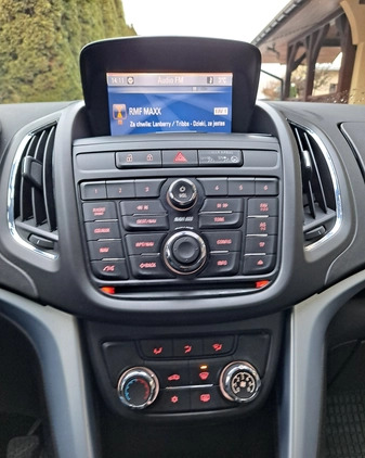 Opel Zafira cena 33900 przebieg: 131000, rok produkcji 2012 z Połczyn-Zdrój małe 232
